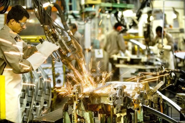 Indústria tem o pior nivel de produção em 12 anos