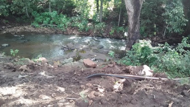 Advogado multado em R$ 40 mil depois de mudar curso d’água de córrego