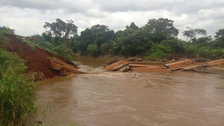 Investigada e responsável por ponte que caiu, empreiteira leva licitação