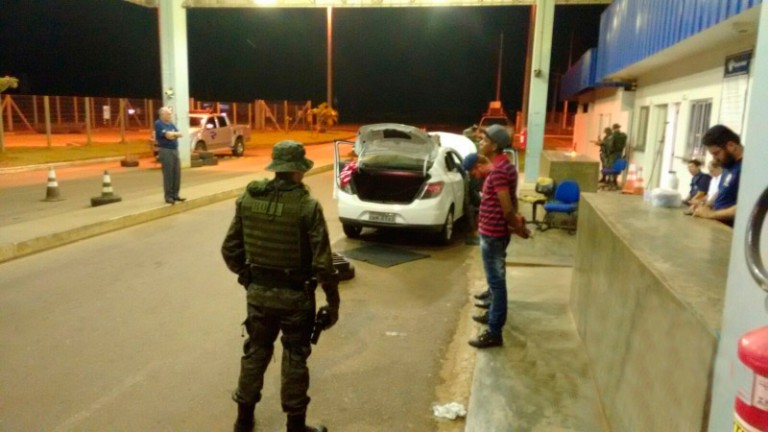 Mundo Novo – BOPE apoia operação da Receita Federal do Brasil e auxilia na recuperação de 2 veículos roubados