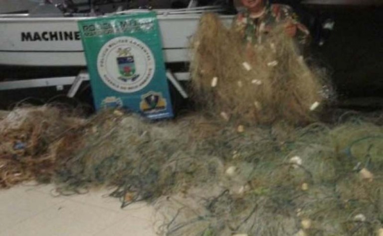 Mundo Novo – PMA autua sete paranaenses por pesca ilegal no Rio Paraná