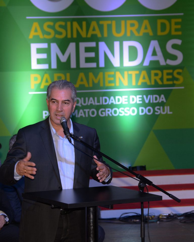Em reunião com Temer, Azambuja  discute dívidas do Estado