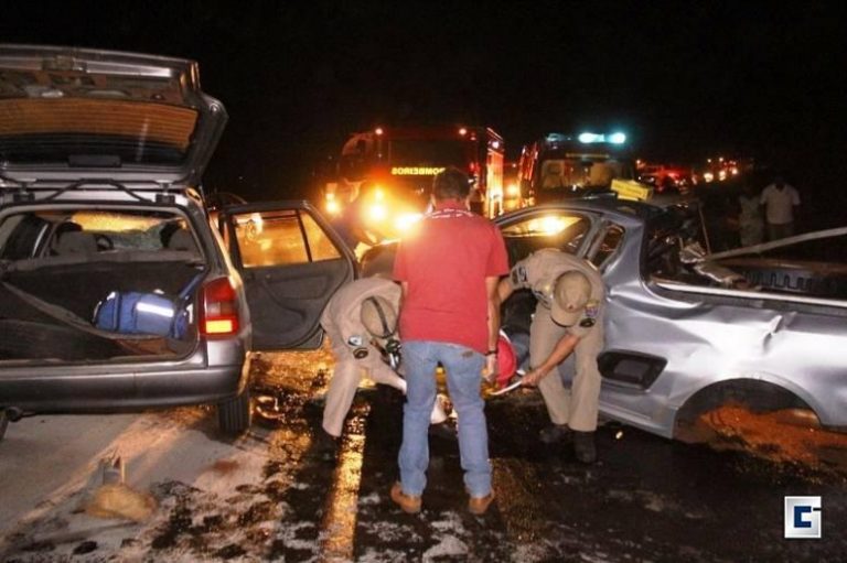 Cinco feridos e um morto em acidente na BR-163