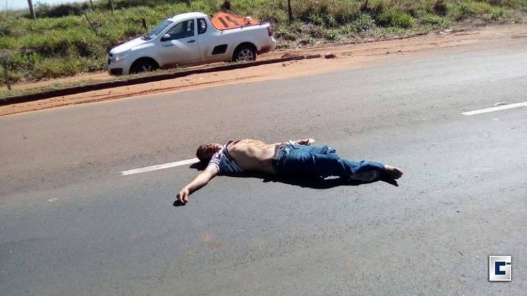 Homem morre após ser atropelado ao atravessar a BR-163
