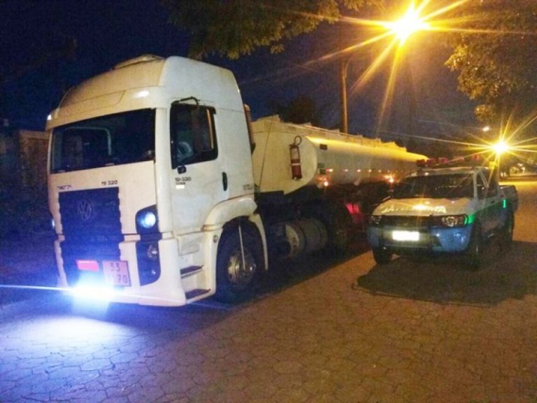 Carreta com 29,7 mil litros de etanol é apreendida pela PMA em MS – Naviraí