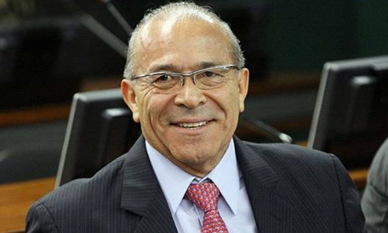 Pedidos de saque de contas inativas do FGTS começam dia 14, diz Padilha