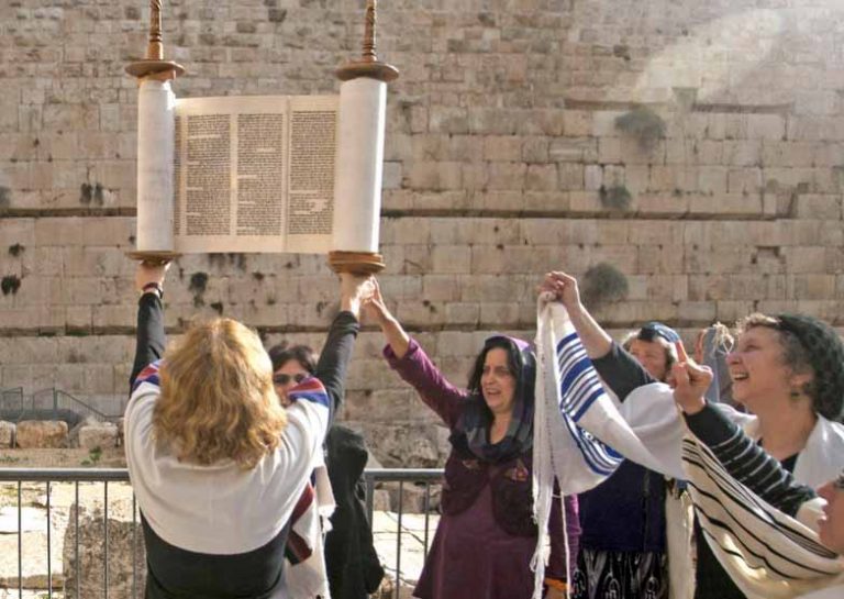 A Vida da Mulher Israelita – Nos Antigos Tempos e na Atualidade