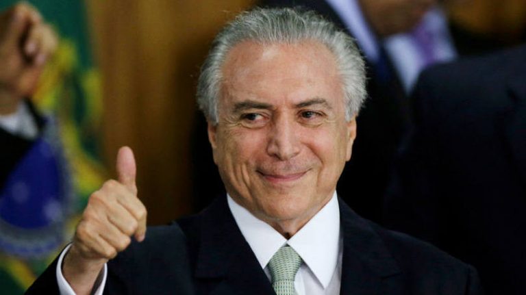 Fachin autoriza que Temer preste depoimento por escrito à PF
