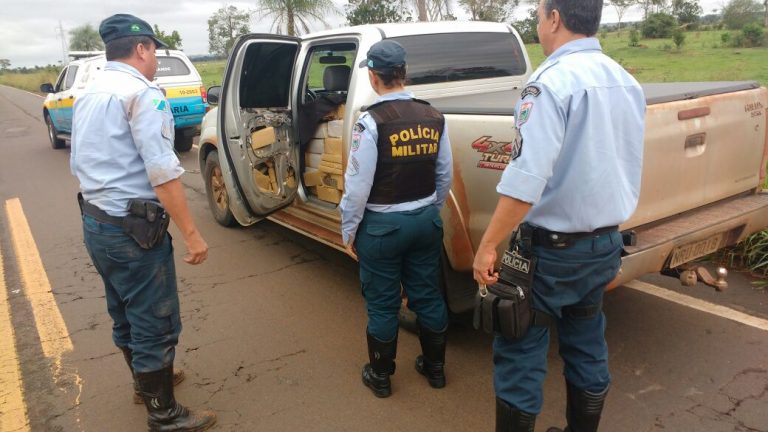 Após perseguição, policiais rodoviários apreendem 1,4 tonelada de maconha