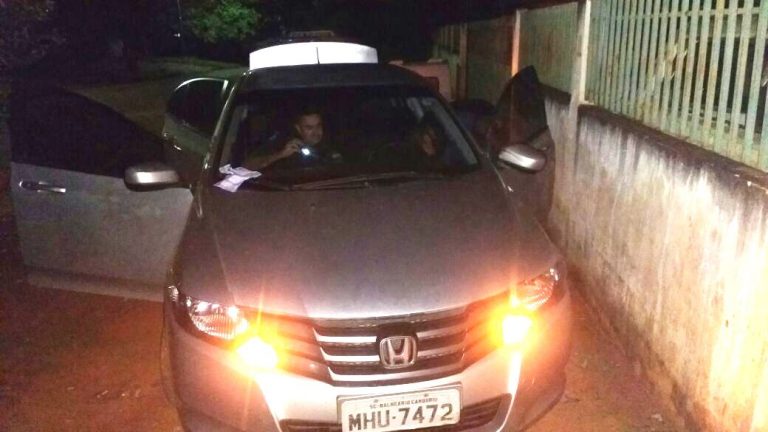 Veículo que fugiu de abordagem policial em Naviraí juntamente com outro que capotou e matou garota é apreendido em Mundo Novo