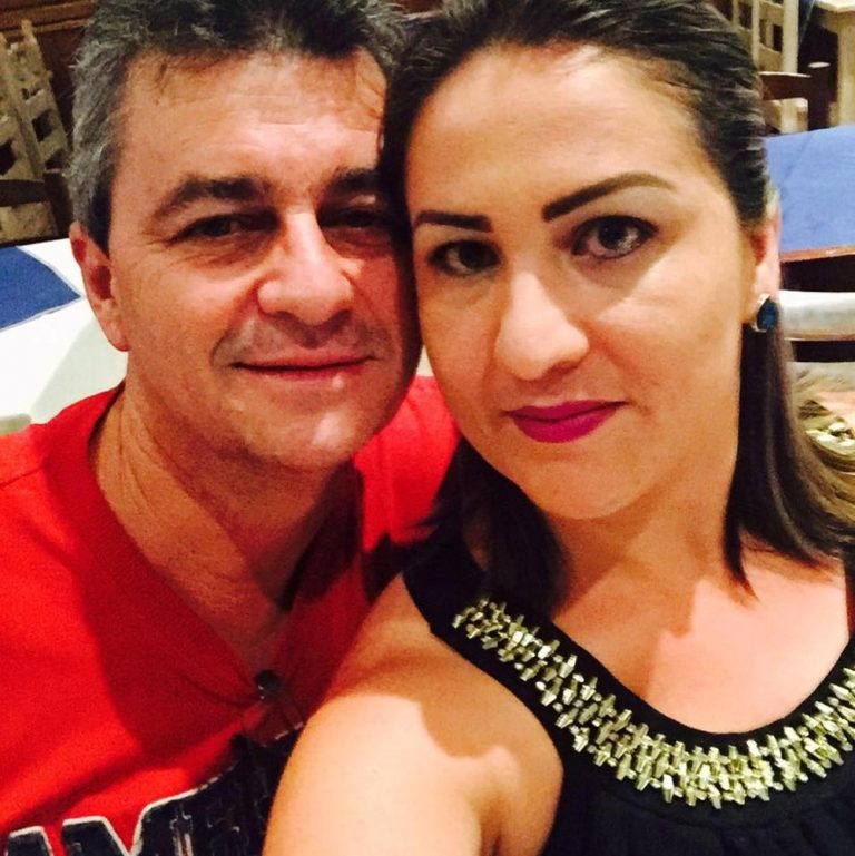 Homem mata esposa e depois atira no próprio ouvido