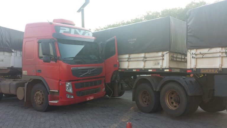 Motorista é vítima de acidente em estacionamento de posto de combustíveis em Mundo Novo