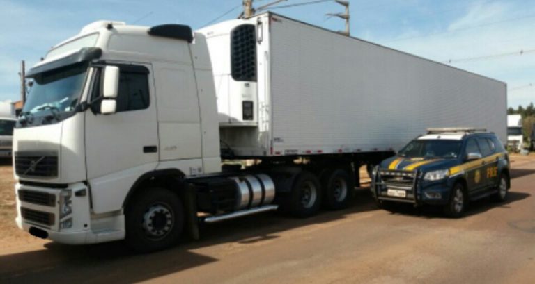 PRF recupera no interior de MS caminhão roubado no estado de SC