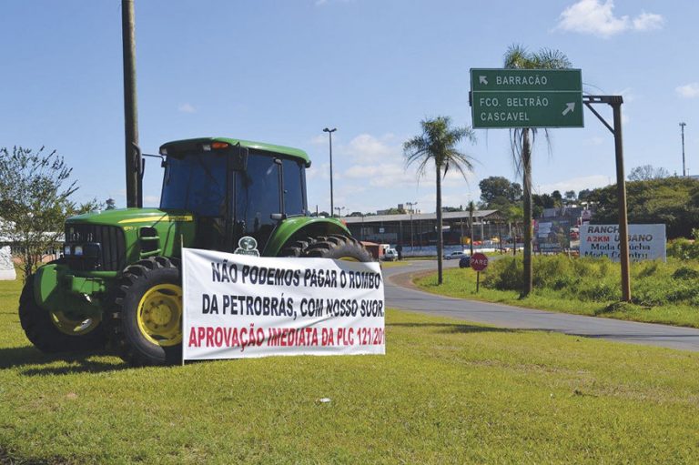 Redução no preço do diesel não convence, e adesão à greve de caminhoneiros cresce