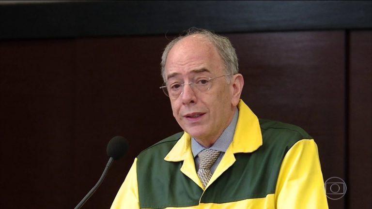 Pedro Parente pede demissão da Petrobras