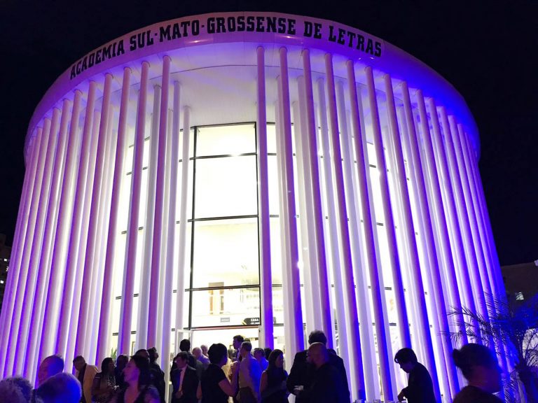 ACADEMIA SUL-MATO-GROSSENSE DE LETRAS COMPLETA HOJE 48 ANOS DE FUNDAÇÃO