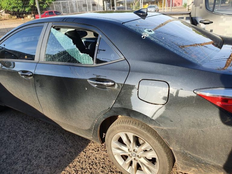 Carro de deputado federal é atacado a tiros em Campo Grande