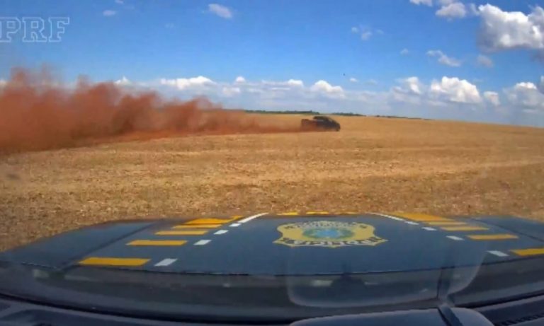 Após perseguição em estrada de terra, PRF prende contrabandista em Guaíra