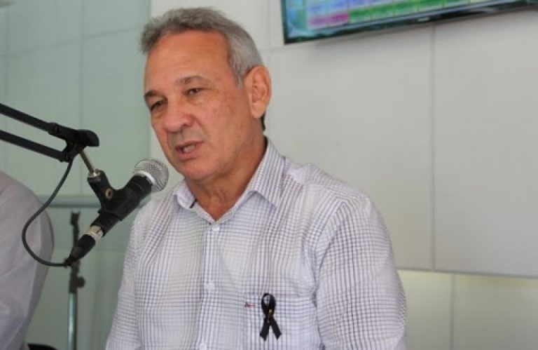 NENHUM DOS 13 VEREADORES QUIS SE FILIAR NO PARTIDO DO PREFEITO IZAURI, EM NAVIRAÍ