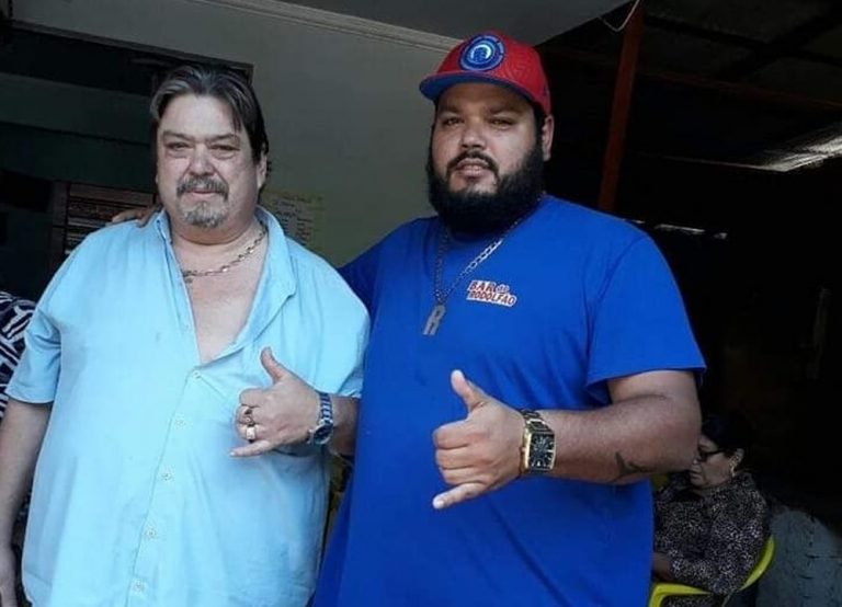 Pai e filho morrem no mesmo dia por coronavírus 