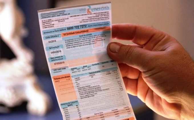 Aneel mantém bandeira amarela em março; conta de luz contínua com taxa adicional