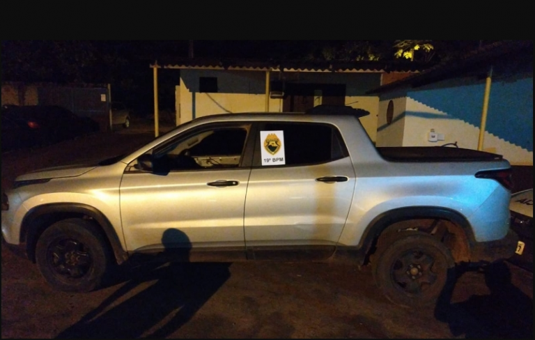 Caminhonete adulterada e preparada para o contrabando é apreendida em Guaíra