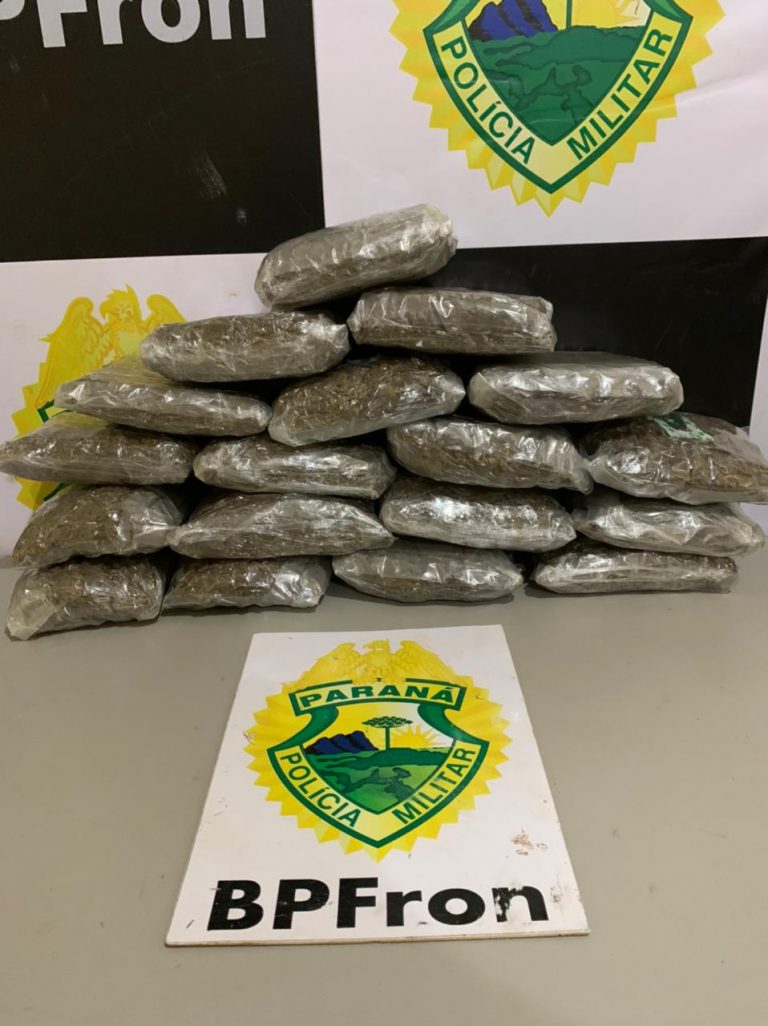 BPFRON apreende drogas em ônibus em Guaíra