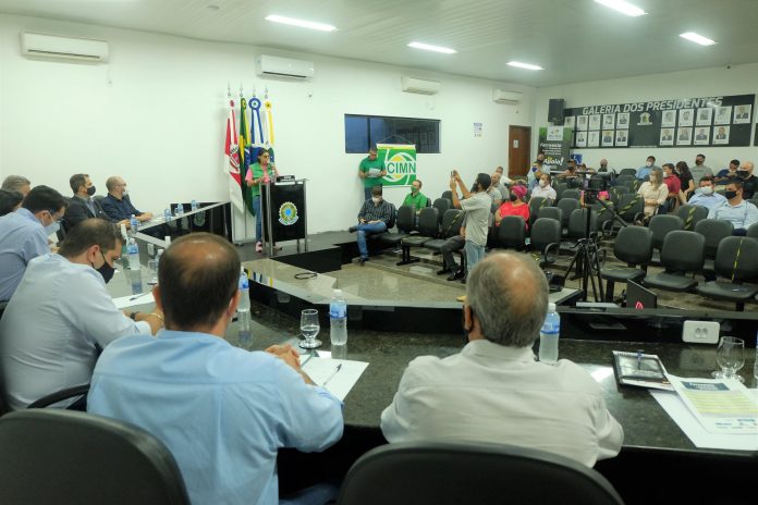 Mundo Novo realizou encontro com Ferroeste e requereu Terminal de Cargas Intermodal