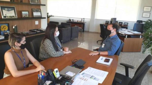 Sanesul executa 86 quilômetros de redes de esgoto em Naviraí
