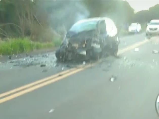 Gravíssimo acidente na BR-272 entre Guaíra e Terra Roxa deixa três mortos