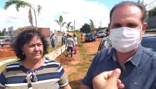 Vice-prefeita Rosária entra em embate com CCR para implementação de placa de identificação em Mundo Novo