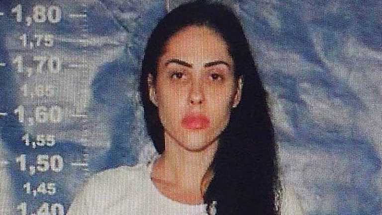 Mãe de Henry muda versão, admite mentira e diz que não encontrou filho caído