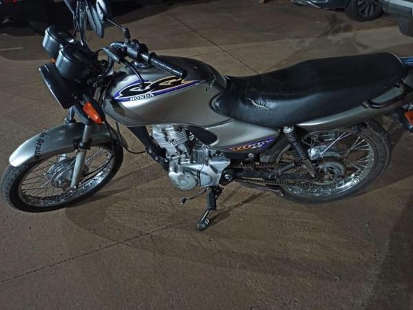 Polícia Militar de Naviraí apreende motocicleta com restrição