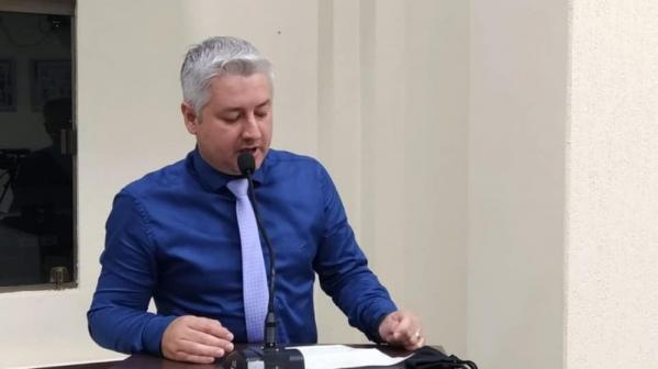 Na Sessão desta segunda-feira, o Vereador Jeffinho pede a Instalação de unidade do Corpo de Bombeiros e mutirão de limpeza na cidade de Itaquiraí