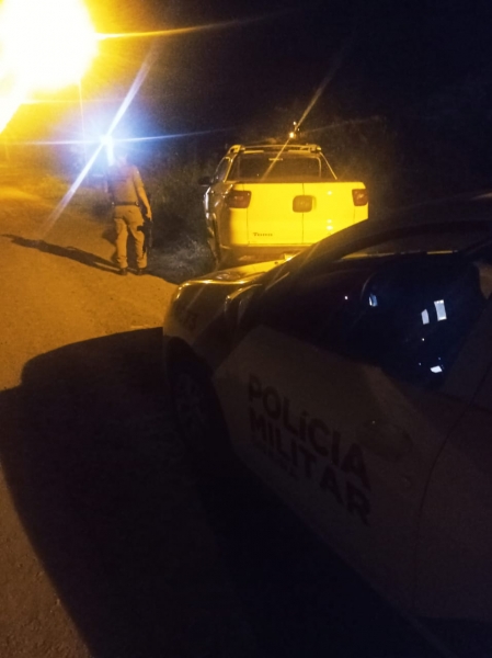 Marginais rendem vítimas em Guaíra, roubam caminhonete e depois abandonam o veículo