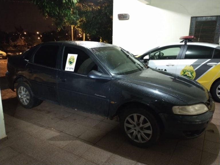 Veículo preparado para contrabando é apreendido após perseguição em Guaíra