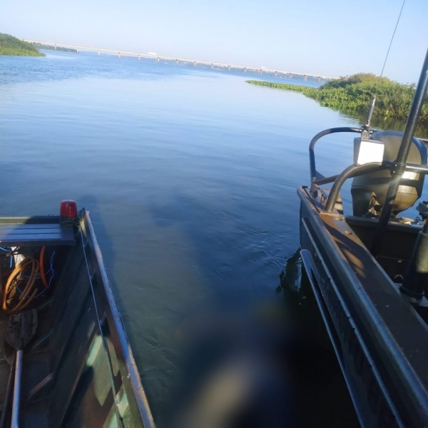 Corpo é encontrado boiando no Rio Paraná, em Guaíra