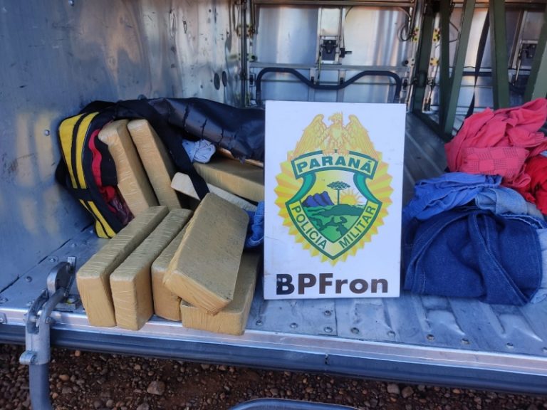 BPFRON apreende drogas em ônibus durante Operação Hórus em Guaíra