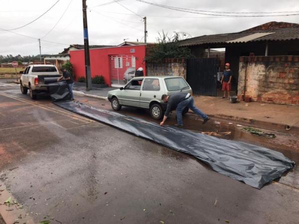 Prefeitura de Naviraí socorre vítimas da chuva de granizo da noite de sábado