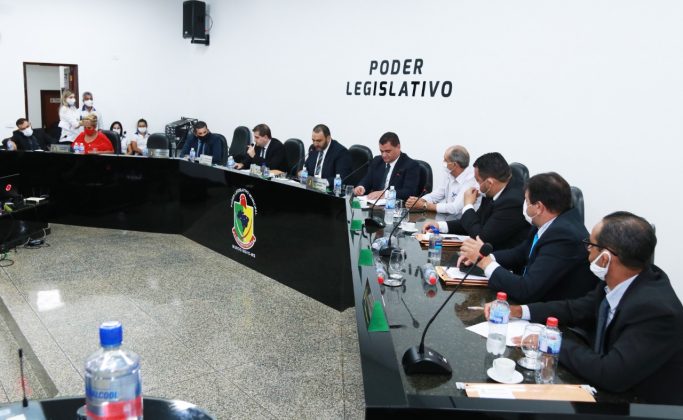 Sessão da Câmara de vereadores de Mundo Novo teve troca de farpas entre vereadores do PT e PSDB