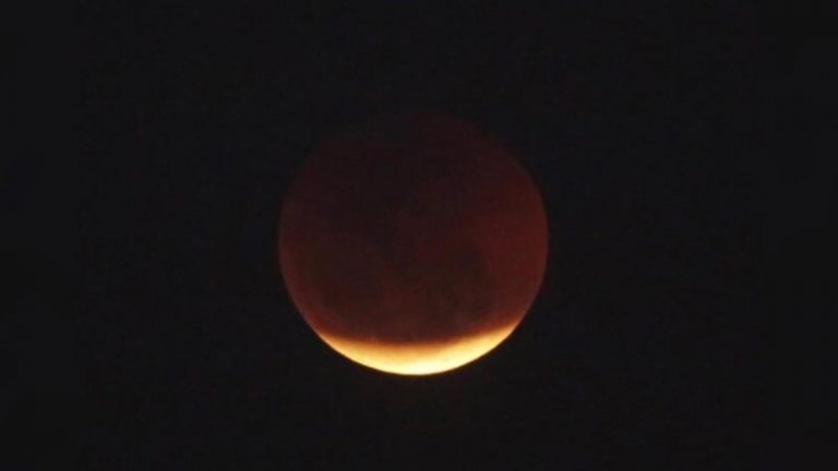 Maior Superlua de Sangue do ano e Eclipse acontecem nesta quarta-feira