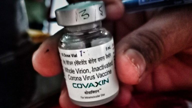 Covid-19: Anvisa aprova teste em humanos com vacina Covaxin no Brasil