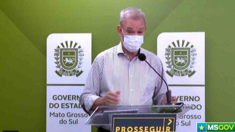 MS antecipa 2ª aplicação da AstraZeneca e vai reter doses para evitar novos atrasos