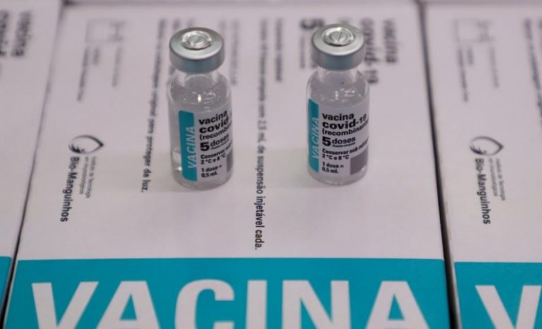 3ª dose de vacina produz forte resposta imune, diz estudo