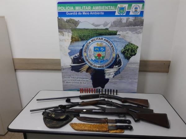 PMA de Naviraí prende dois caçadores, apreende três armas e munições e frustra caçada ilegal em fazenda