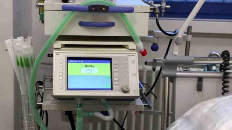 Após transferência de pacientes, MS continua com 271 pessoas esperando vagas em UTI