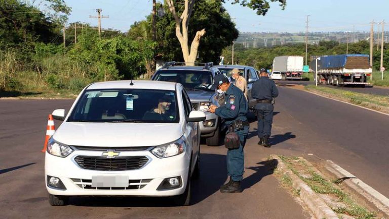 Preocupados com ‘feriadão’, municípios terão barreira sanitária e lei seca em MS
