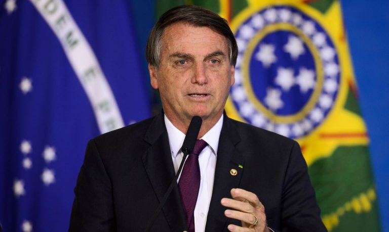 PF abre inquérito para apurar conduta de Bolsonaro no caso Covaxin
