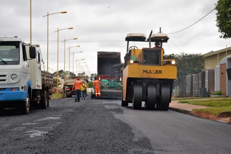 Infraestrutura de Mundo Novo prepara projeto de recapeamento para 46 quadras