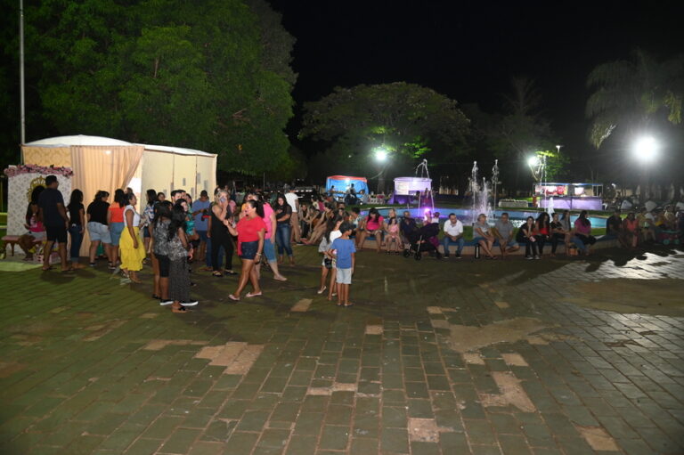 Noite festiva marca comemorações alusiva ao Dia Internacional da Mulher
